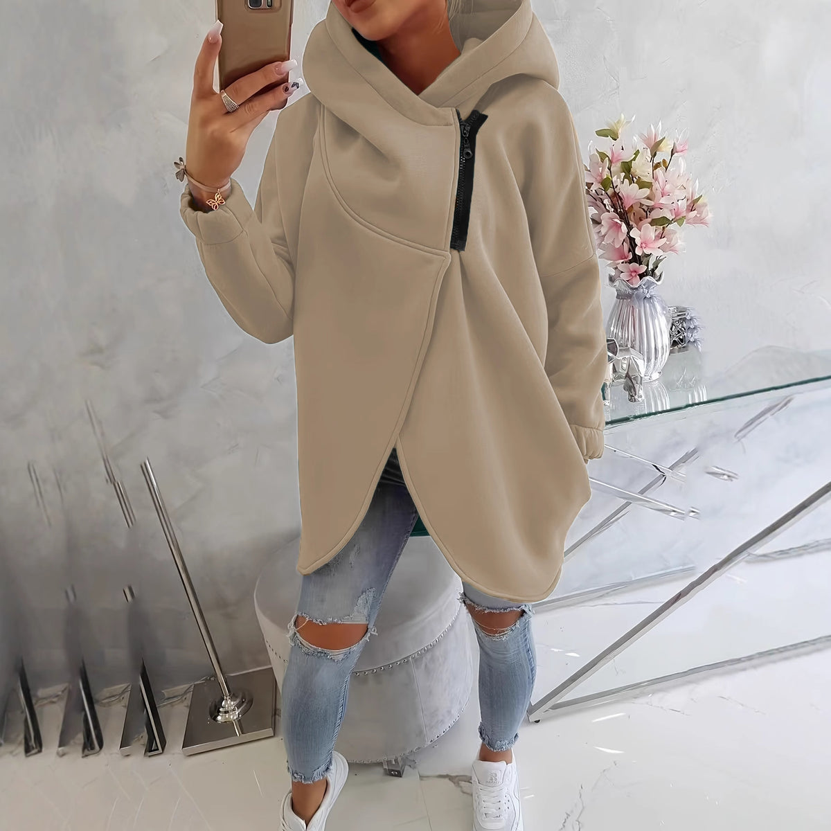 Asymetryczna Bluza z Kapturem – Jesienny Must-Have