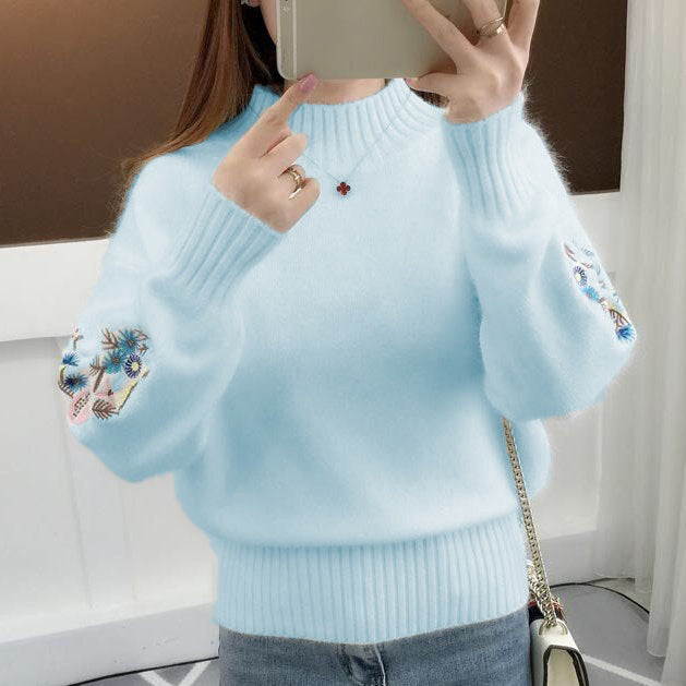 Sweter z Dzianiny Kaszmirowej z Kwiatowym Haftem