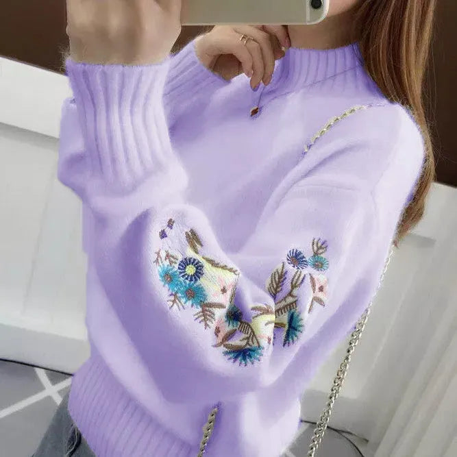 Sweter z Dzianiny Kaszmirowej z Kwiatowym Haftem