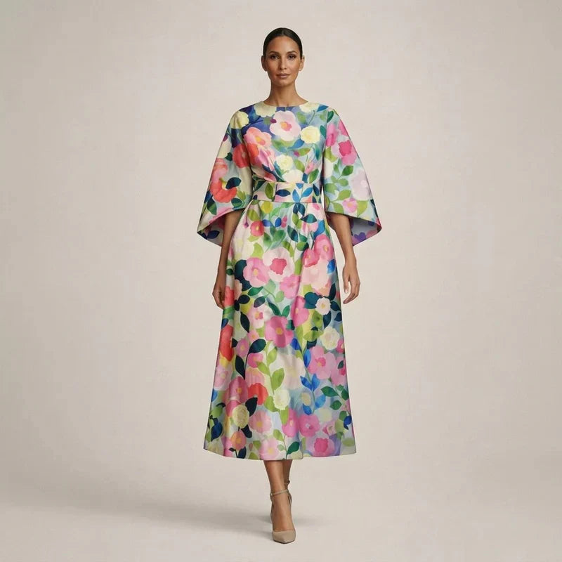 CLEMENTINE | Kwiatowa Midi z Rzeźbioną Talią i Powietrzną Elegancją