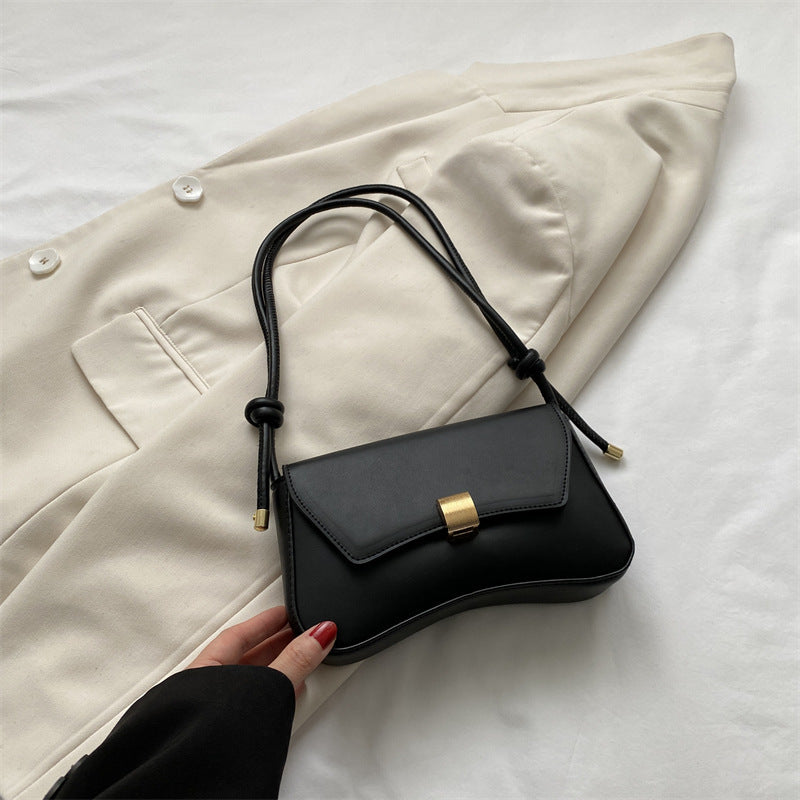 Cécile | Elegancka Mini Torebka na Ramię o Smukłym Designie