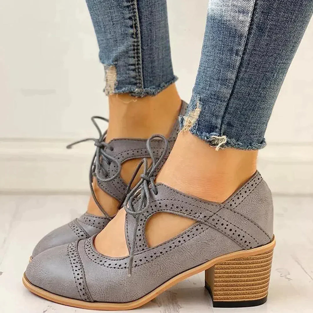 Evelyn | Eleganckie T-Strap Szpilki z Nowoczesnym Akcentem