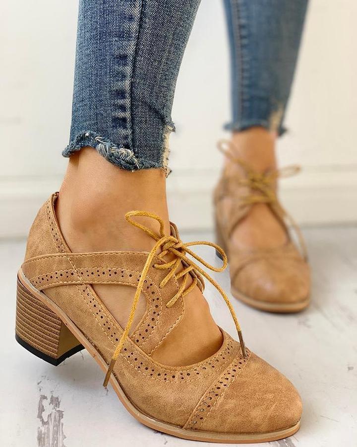 Evelyn | Eleganckie T-Strap Szpilki z Nowoczesnym Akcentem