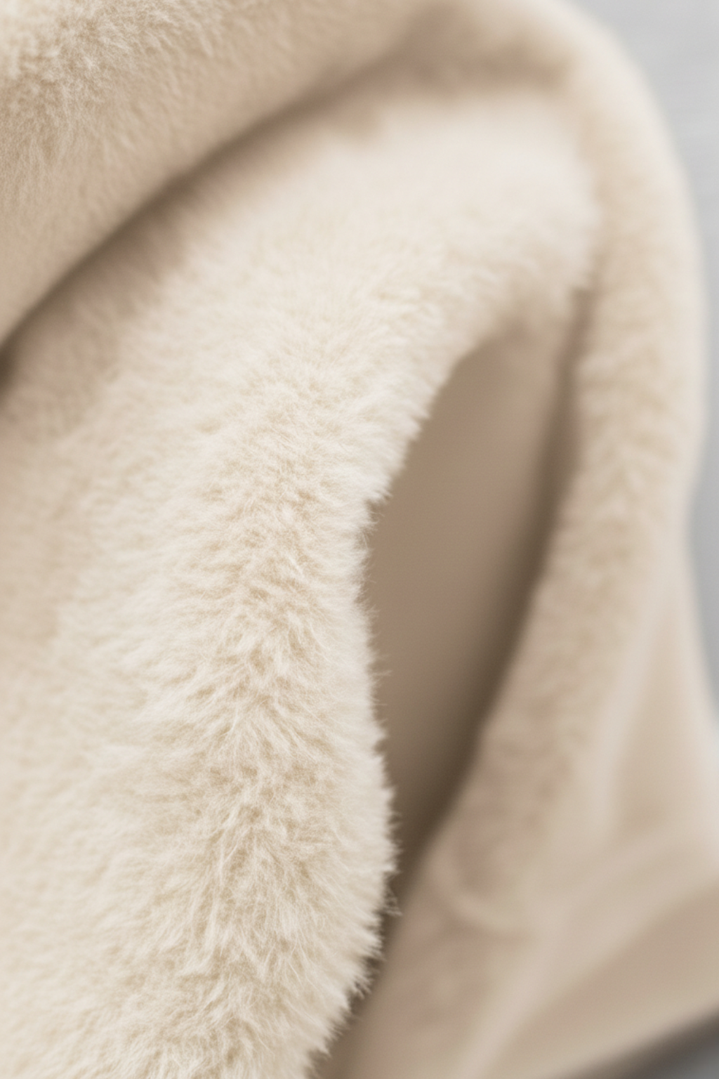 Isabella | Elegancki Sweter z Golfem w Kolorze Morelowym o Slim Fit