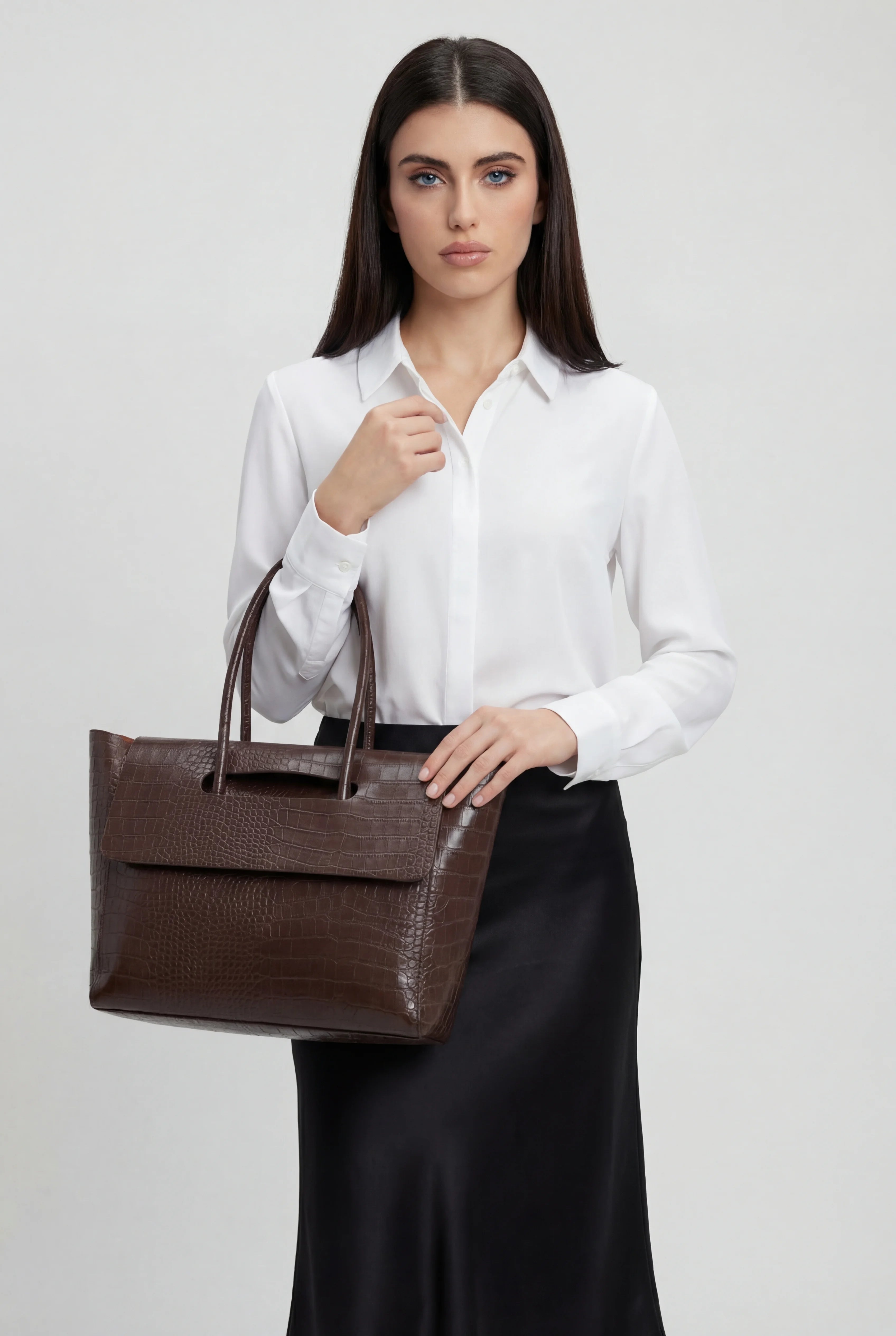 Isabella | Elegancka Czarna Torebka Krokodyl z Regulowanym Paskiem