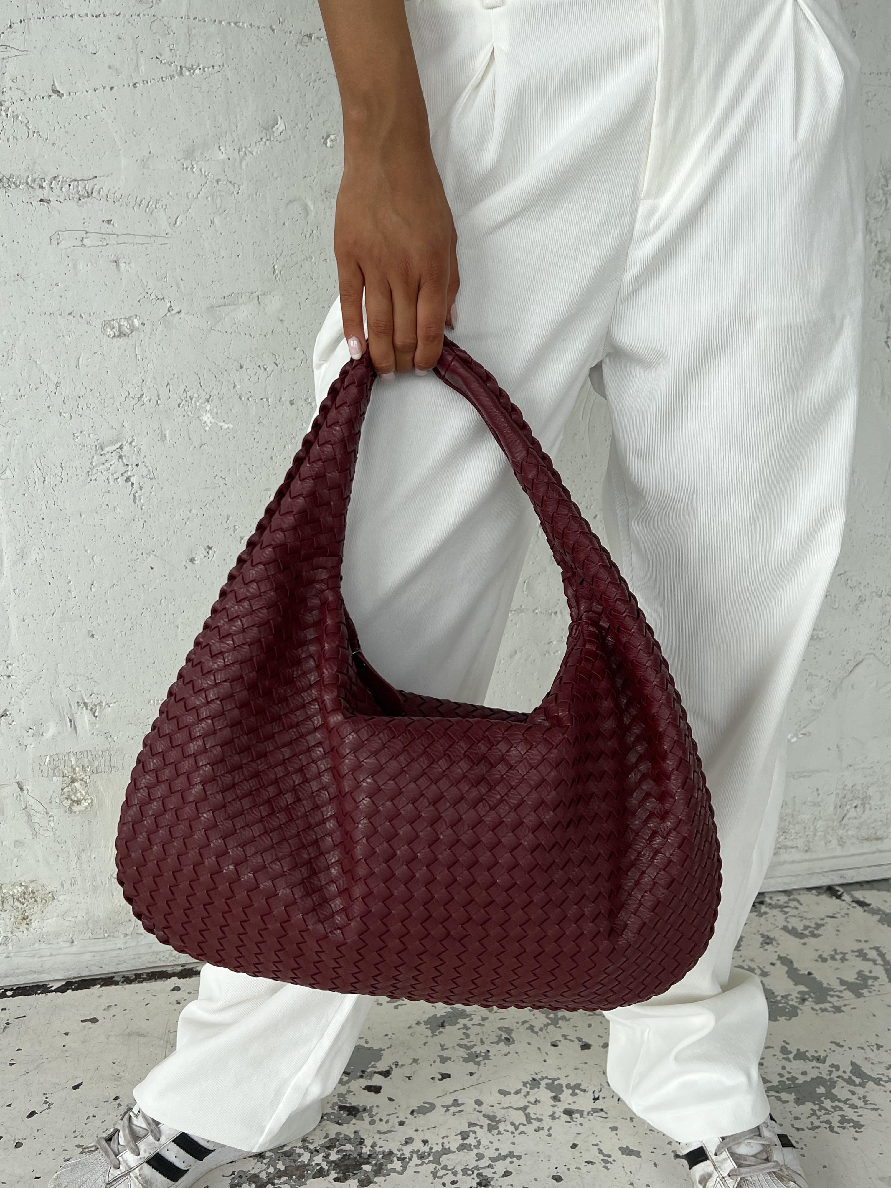 Isabella | Elegancka Czarna Torba Tote z Wegetariańskiej Skóry