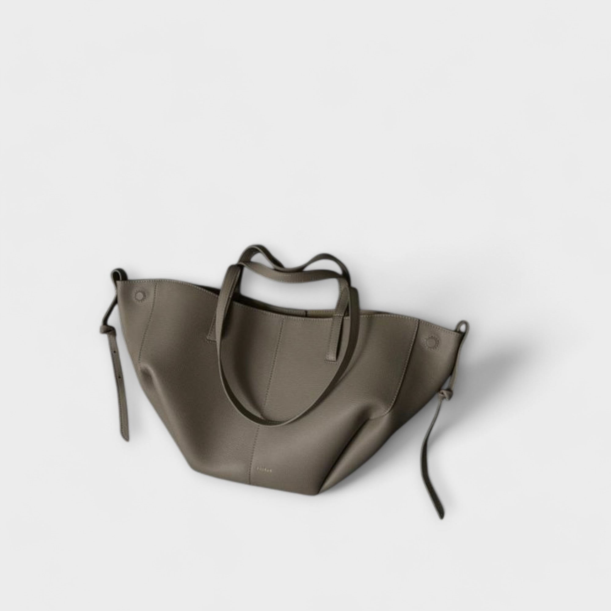 Isabella | Rzeźbiona Minimalistyczna Torba na Ramię o Przestronnym Designie