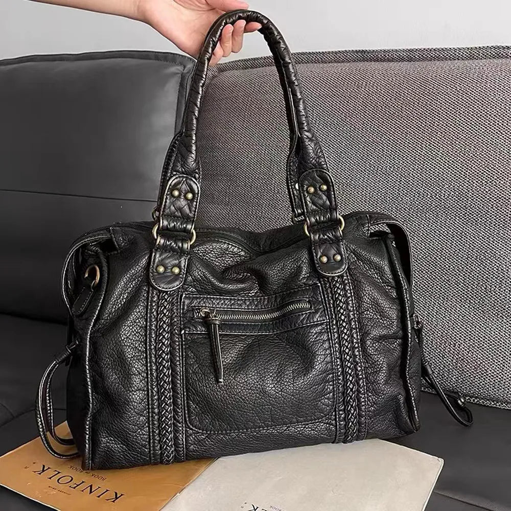 Isabella | Torebka w stylu vintage w czarnym kolorze z przestronnym wnętrzem