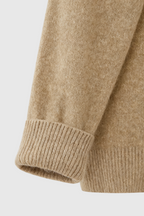 Sophia | Przytulny Khaki Sweter Dziany z Dekoltem w Serek
