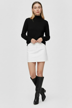 Sophia | Elegancki Czarny Sweter z Golfem Slim Fit