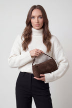 Victoria | Elegancka Czarna Mini Torebka na Ramię z Regulowanym Paskiem