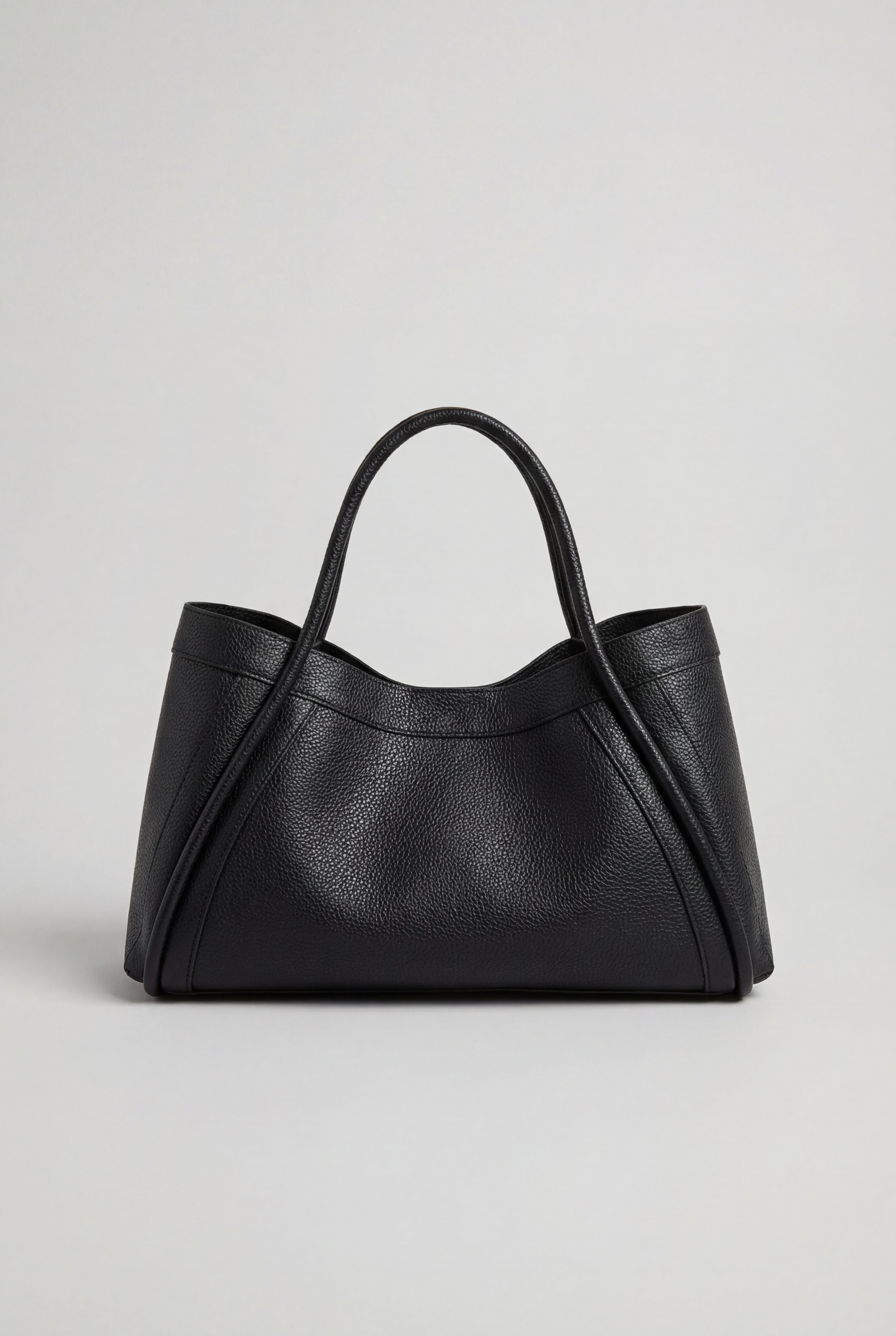 Victoria | Elegancka czarna torba tote z przestronnymi kieszeniami