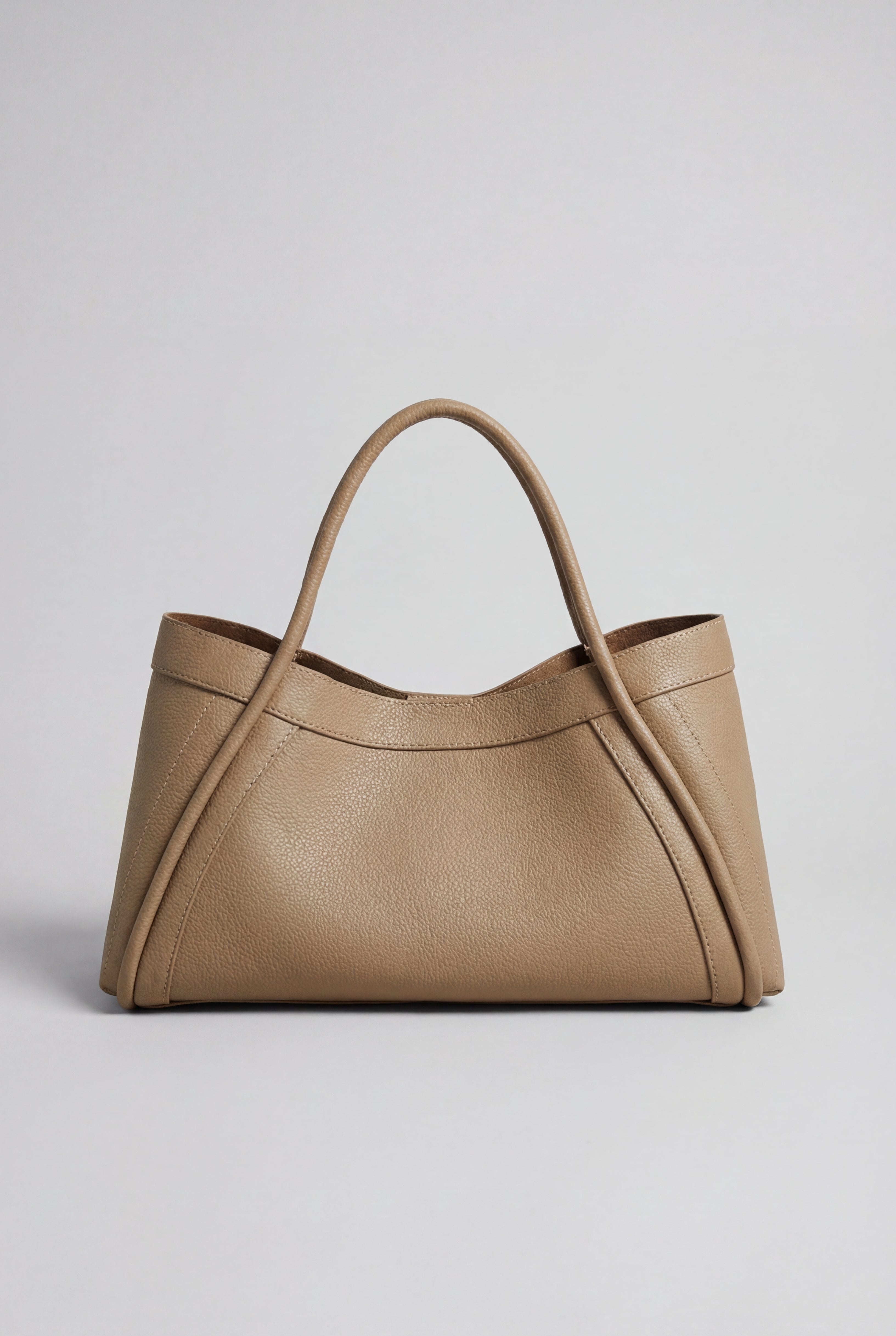 Victoria | Elegancka czarna torba tote z przestronnymi kieszeniami