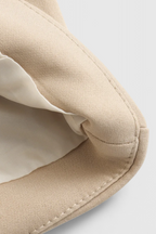 Victoria | Elegancka Krótka Kurtka Z Guzikami z Flattering Fit