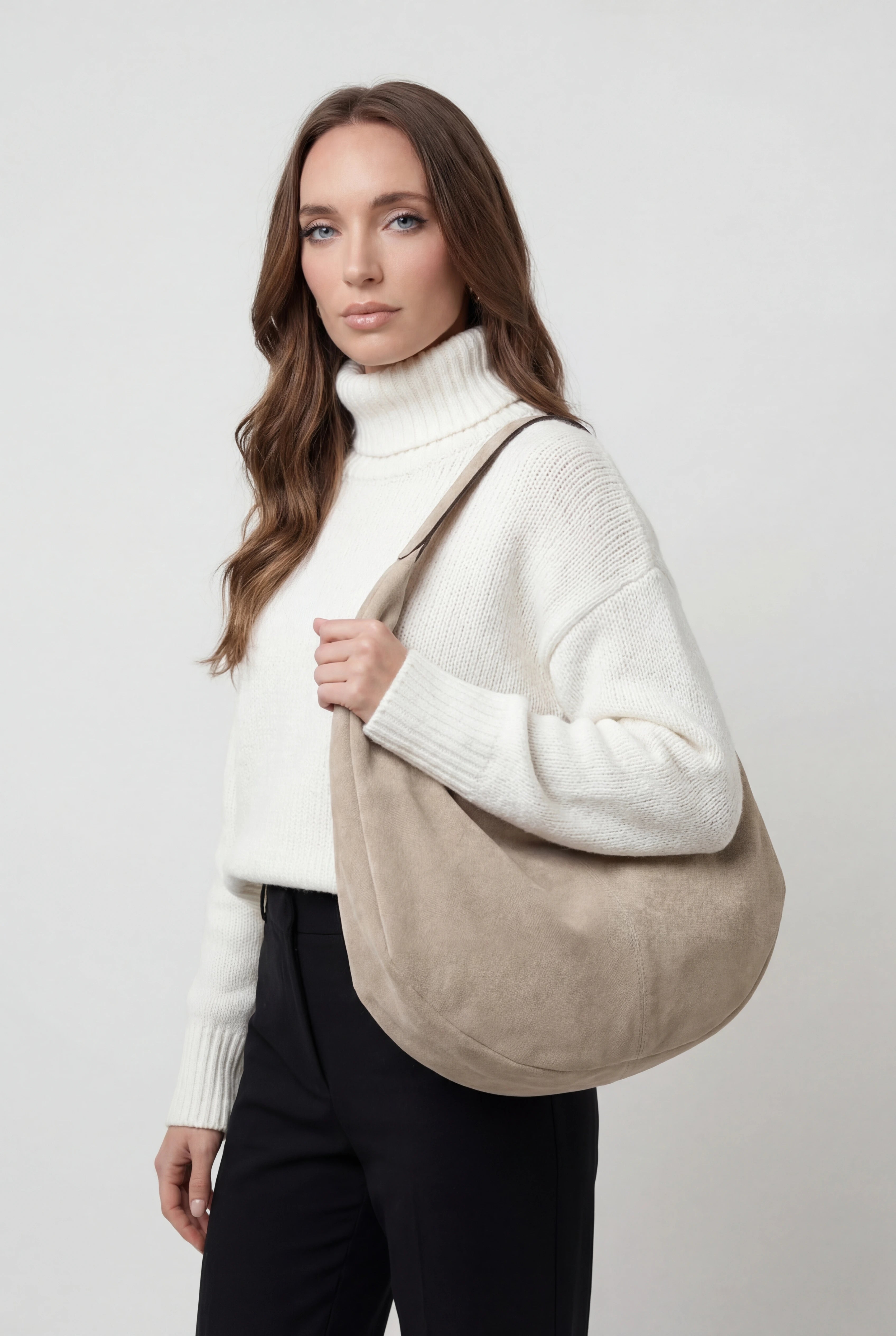 Victoria | Elegancka Czarna Torebka Hobo z Wiele Kieszeni