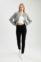 Victoria | Elegancka Szara Kurtka Bomber z Ponadczasowym Designem